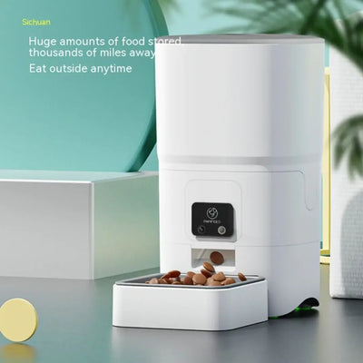 6L Automatic Pet Feeder, large capacity for pet food storage, convenient and tech-friendly feeding solution.